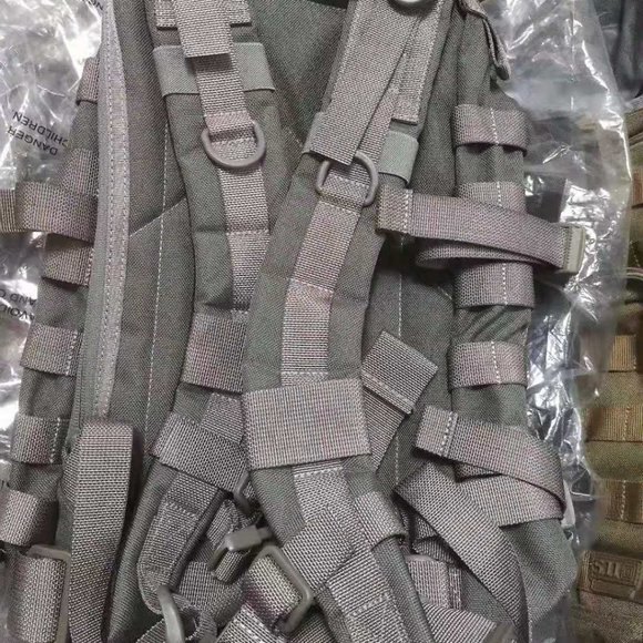 Maxpedition Falcon II Backpack Foliage FIRM PRICE - Picture 2 of 2